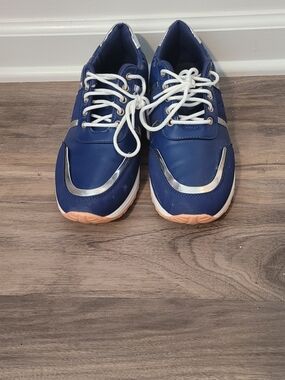 Men's Navy Athletic Sneakers with White Laces